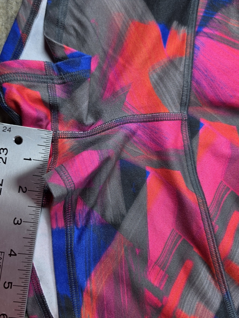 FLEO Lot Of 4 Bold Wild Spandex Workout Booty Shorts Cross Fit Sz Med - Picture 11 of 12